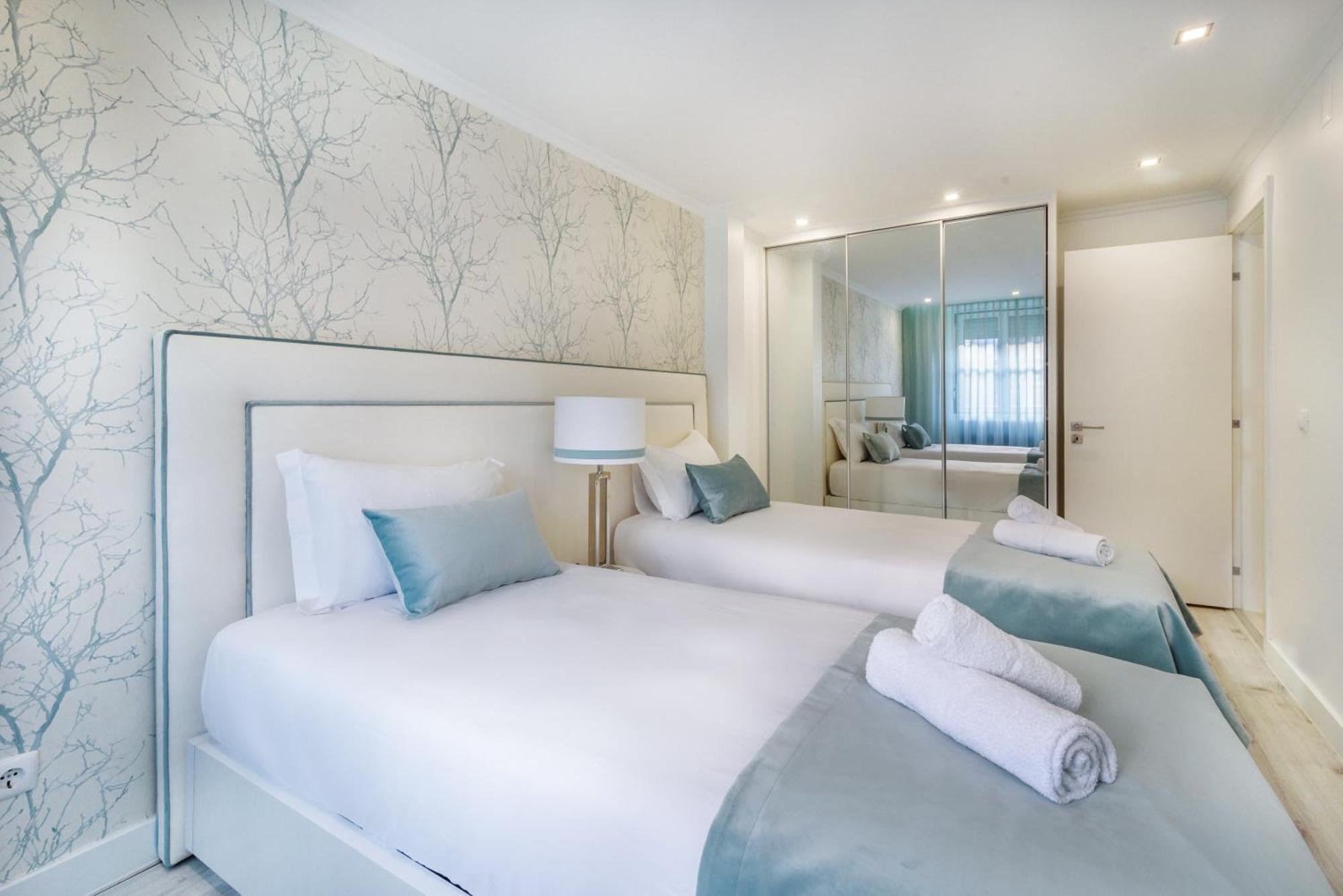 Whome City Chic Escape: Your Stylish Haven In Downtown Lisboa Εξωτερικό φωτογραφία