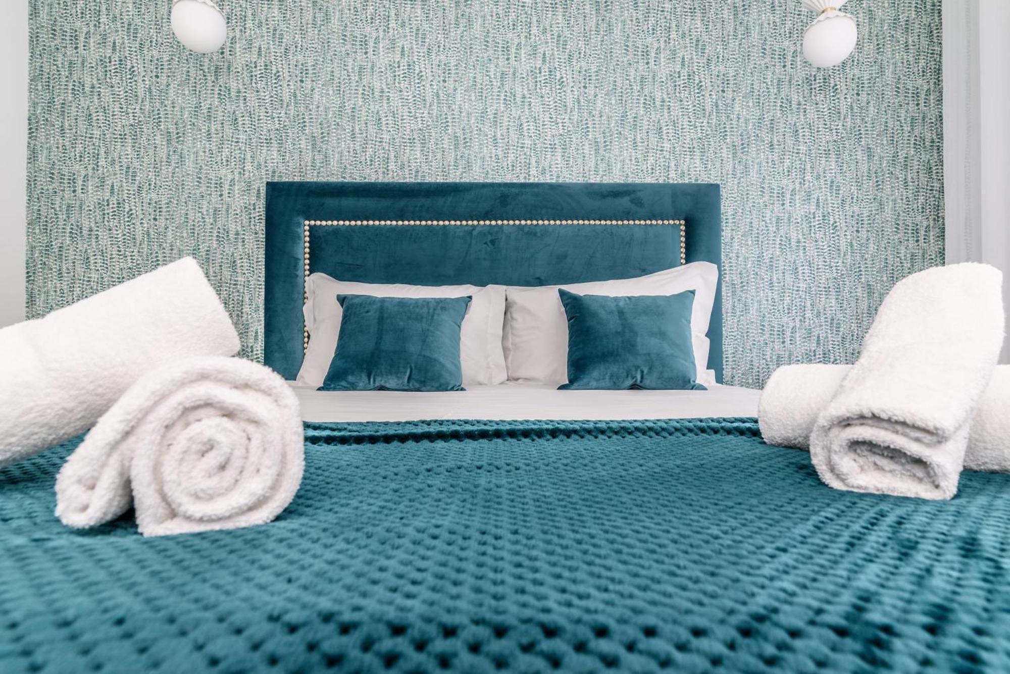Whome City Chic Escape: Your Stylish Haven In Downtown Lisboa Εξωτερικό φωτογραφία